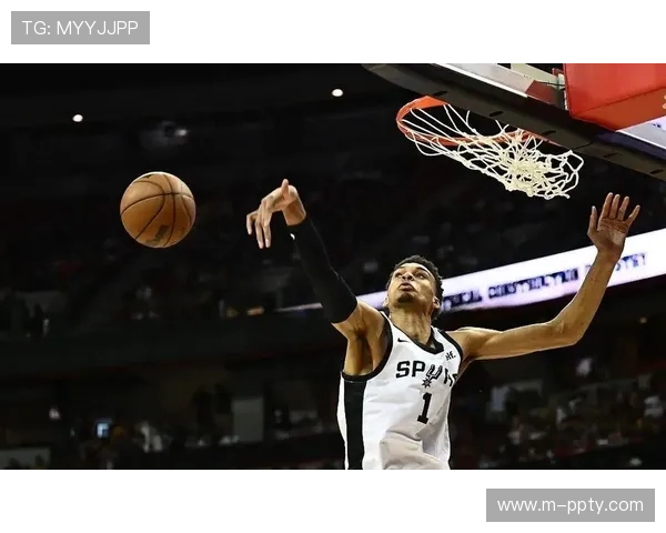 文班亚马16分8篮板，马刺爆冷负黄蜂