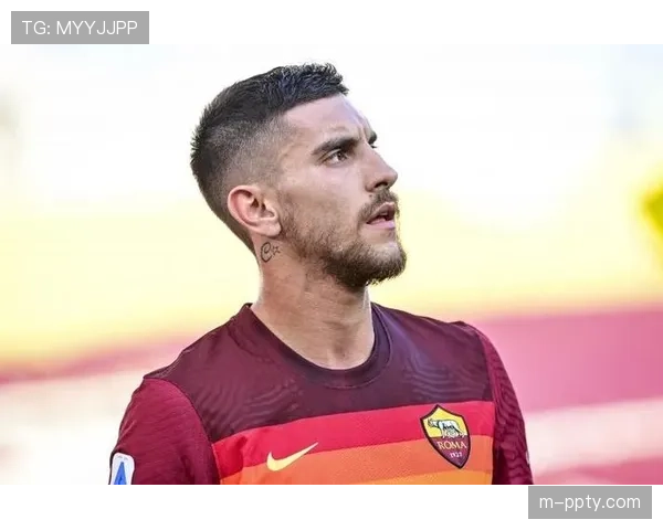 官方：罗马俱乐部与36岁老将佩莱格里尼续约一年，其转换中长传仍具价值