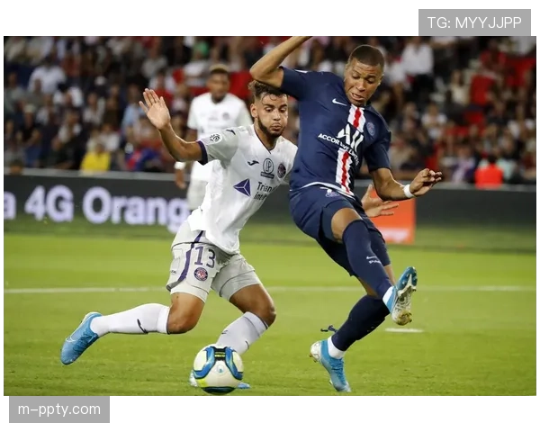 巴黎圣日耳曼3-1图卢兹，登贝莱凌空斩双响领跑法甲